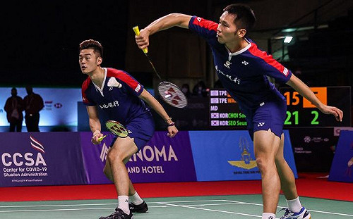 麟洋配橫掃大馬組合　年終賽過頭關