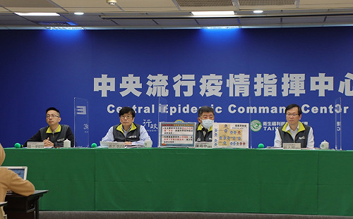 武漢肺炎》案908陪母看病染疫！指揮中心鬆口：2醫院出現院內感染