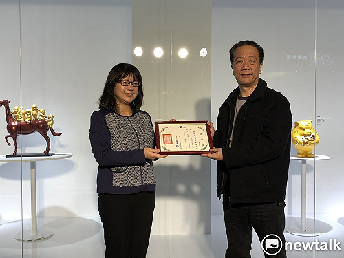 安撫疫情緊張心情  中友展出「樂翻天-陳定鴻當代雕塑個展」