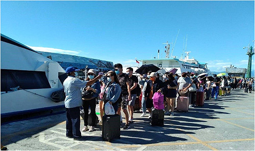 圓規長胖風雨增強！颱風離島地區今停駛40航次