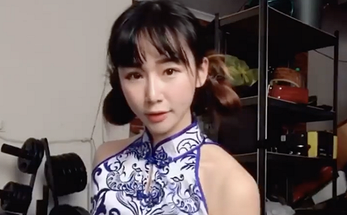 穿旗袍舉啞鈴！健身網美過年有夠狂