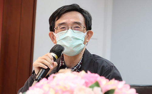 陳儀深差點慘遭中研院不續聘 薛化元：有人想給「政治異端」的他 一點教訓