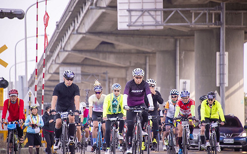 柯文哲一日北高誤時 臨時取消雲林行程 坦言：「真的很累」