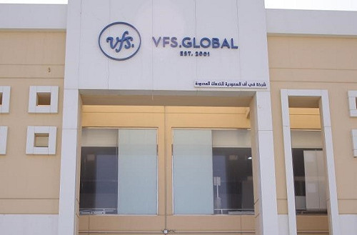 寶寶心裡怕!  加拿大北京簽證中心員工9成是公安