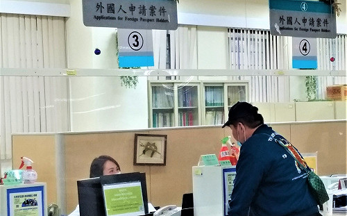 外國人合法停留超過180日 停留期限第9次自動延長30日