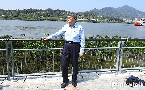 黃偉哲指抽菸、吸毒風險比打疫苗高 柯文哲：事實是對啦