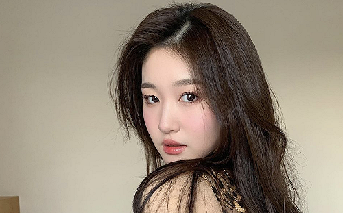 性感版「劉亦菲」?女模撞臉多位明星