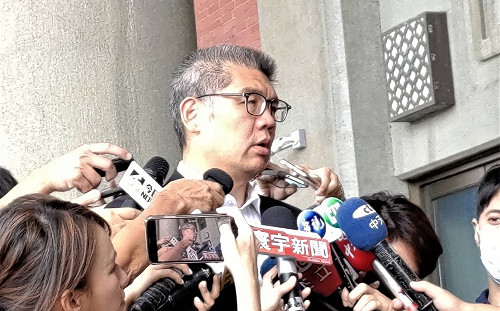 連戰授意拼黨魁?連勝文否認:想抹紅等我參選後奉陪到底