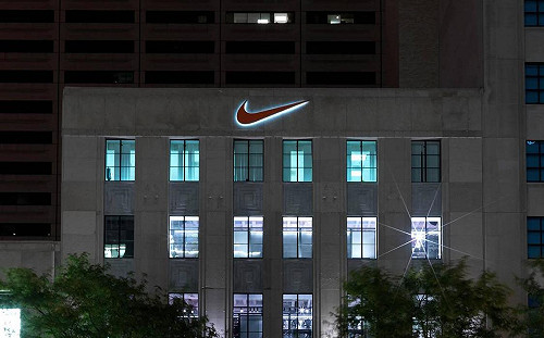 Nike曾表態拒用新疆棉 中國網友「理智線斷裂」翻舊帳圍剿抵制