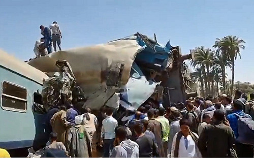 又出事！埃及列車互撞至少32死66傷 總統痛心揚言究責