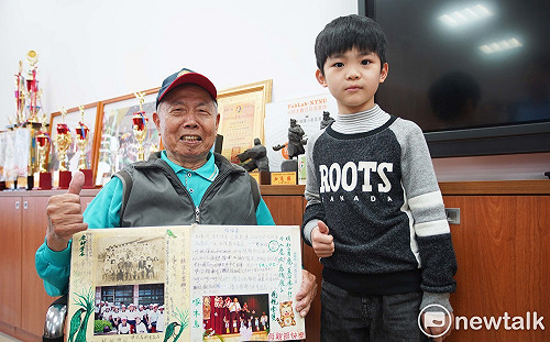 桃市青埔國小70歲嘍!祖孫4代同當校友光榮回娘家