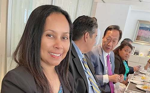 帛琉總統伉儷和郭台銘共進早餐 暢談健康科技的應用甚歡