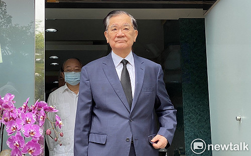 國民黨頒發最高榮譽獎章  連戰、柯文哲等政要弔唁許水德