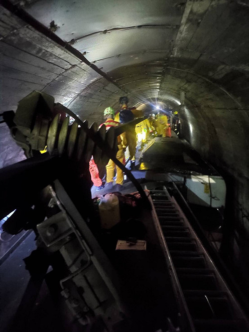 太魯閣出軌新事證？二度傳喚「聯合大地」李進福  雙手合十快步走入花檢