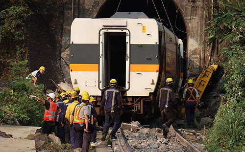 台鐵與26位太魯閣號罹難者家屬共同提告！向李義祥、聯合大地等求償4億