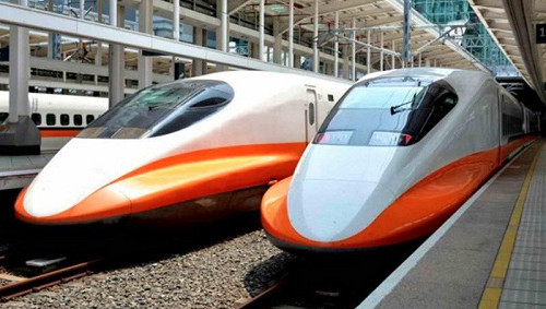 高鐵上吃便當！他見浮誇菜色卻想哭