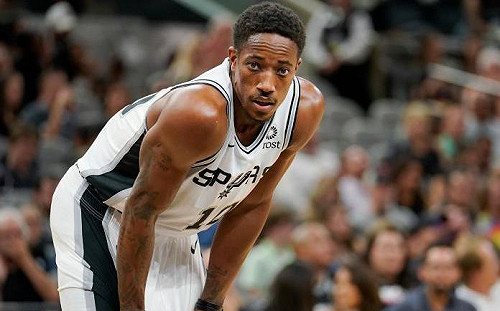 NBA／0.5秒絕殺！德羅展轟33分率馬刺逆轉獨行俠