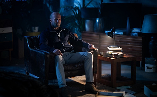 《玩命鈔劫》預告狂破千萬點閱！網讚：東有甄子丹，西有傑森史塔森