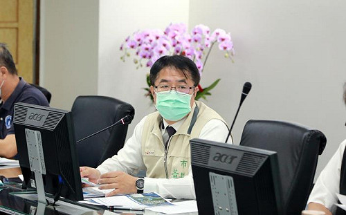 水情告急  黃偉哲：三溫暖、洗車業、游泳池26日起停止供水