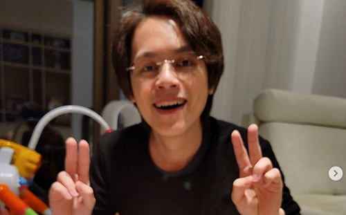 美甲師爆料HowHow不理會!歡慶32歲生日喊話鄧福如:感謝有妳