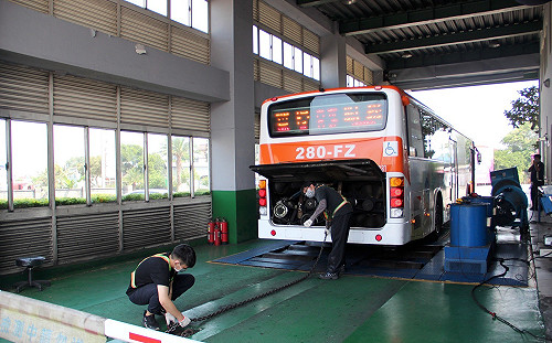 新北首創便利車主新措施  大型柴油車安全及排煙檢驗一次搞定