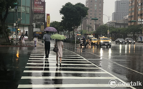 首波梅雨鋒面來了！明日挾雨彈快閃   氣象局：降雨範圍擴大