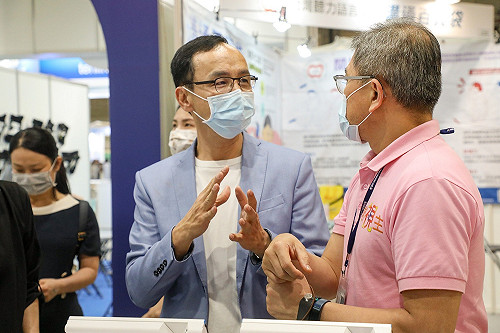 何時宣布選主席?朱立倫:對黨有一份熱愛跟責任