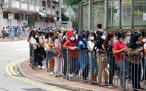 隱瞞確診前行蹤 在港印度男子及菲籍女友造成8人感染遭逮捕