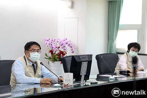 緊急召開疫情會議  黃偉哲要求各局處落實防疫作為