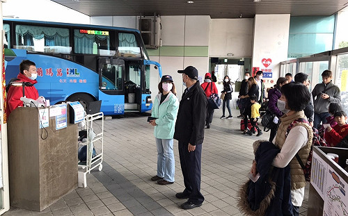 武漢肺炎》公路客運防疫升級!車內5小時消毒1次並禁止飲食