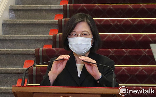 邱顯智、王婉諭聯合議員 籲請蔡英文親自指揮抗疫作戰