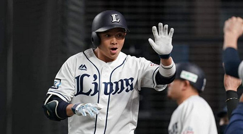 吳念庭敲安獲觸身球 助西武奪勝