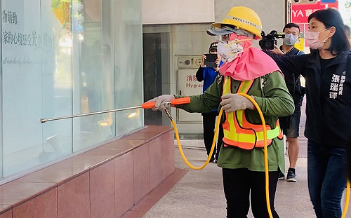 持續擴大人潮熱點清消 高市環保局全力阻斷病毒擴散