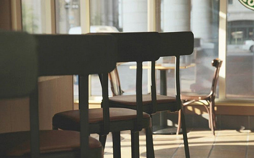 韓染疫者「坐咖啡廳2hrs」全店確診！店員2關鍵舉動倖免