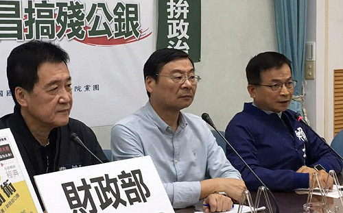 管仁健觀點》賴士葆的身體為何比費鴻泰「誠實」？