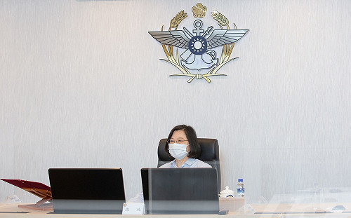 蔡英文520喊話：我會領導國軍 跟大家一起打贏防疫這一仗