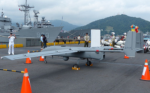 海軍無人機飛行姿態異常 迫降台東太麻里近海