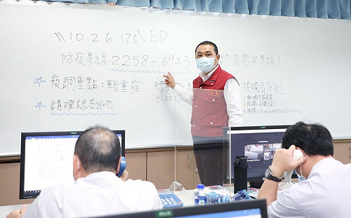 綠側翼忙「拉柯打侯」？侯友宜：防疫絕對不要內耗