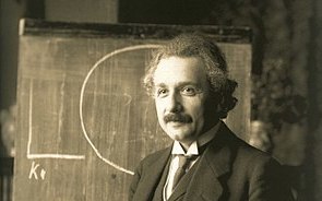 一封信竟賣到3000萬元！ 愛因斯坦親筆信破天價 全因寫到了這個......