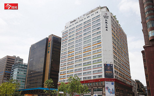 「這波疫情衝擊嚴重10倍」、「退房比訂房多」 飯店業靠轉型盼熬過寒冬