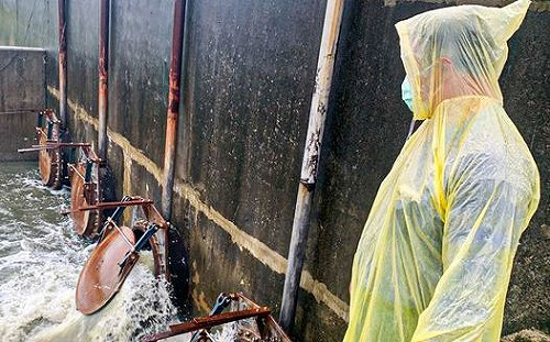 屏東雨量冠全台  縣府嚴陣以待