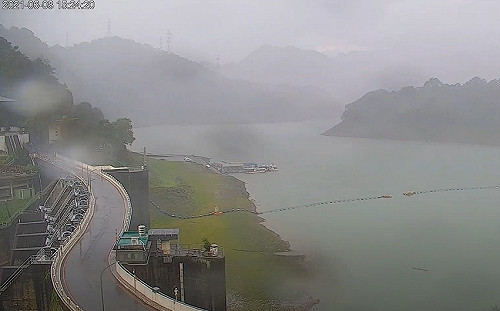 午後雷雨「看準」石門水庫狂灌！1150萬噸水讓蓄水率突破32%