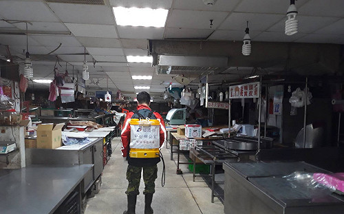 成功市場再＋1豬肉攤商染疫 林右昌：禁止民眾徒手碰觸生鮮肉品