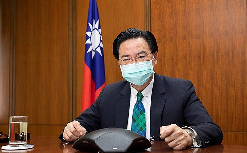 澳媒專訪！吳釗燮：中國正試圖穿越台灣在內的第1島鏈