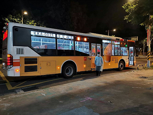 新北好貼心 接種大巴、小黃接送長者打疫苗