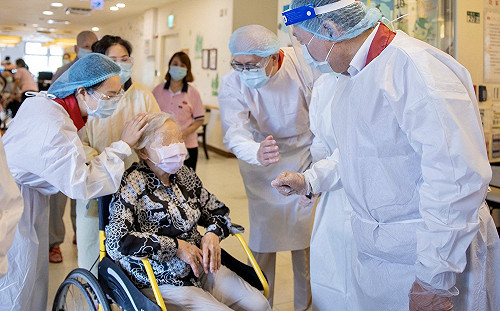 照顧長照社福及洗腎者  新北疫苗迅速展開施打