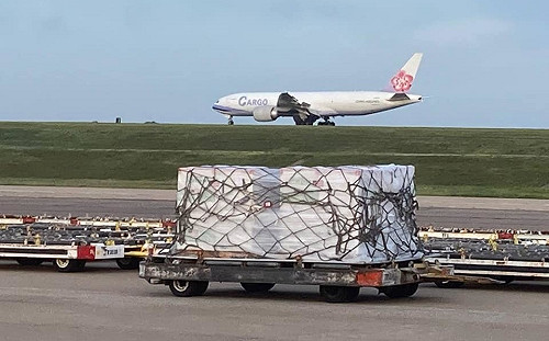 美捐250萬劑莫德納疫苗將抵台  急診醫籲盡快開放下一個年齡層接種