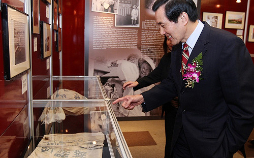 管仁健觀點》麵粉乞丐為何要嘲笑疫苗乞丐？