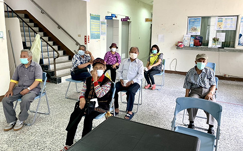 屏東第4例！護理之家老婦打疫苗4天後不治