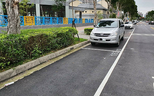 懶人包》16縣市路邊停車資訊一次看！「這時間」全台免費